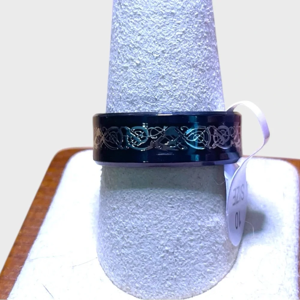 Stainless Steel Black Geometric Ring - Picture 4 of 8